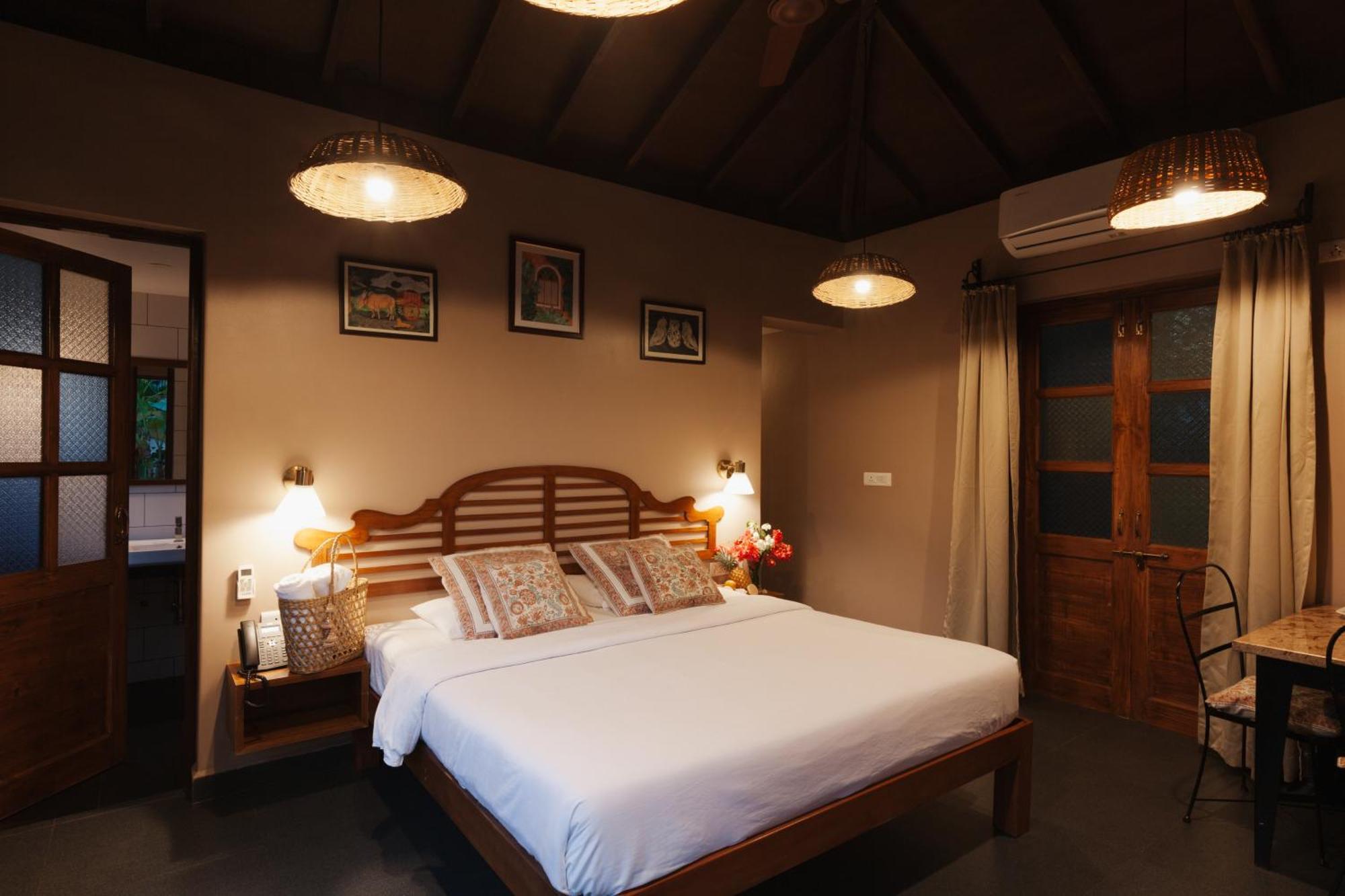 Fiesta Beach Resort Baga Exterior foto