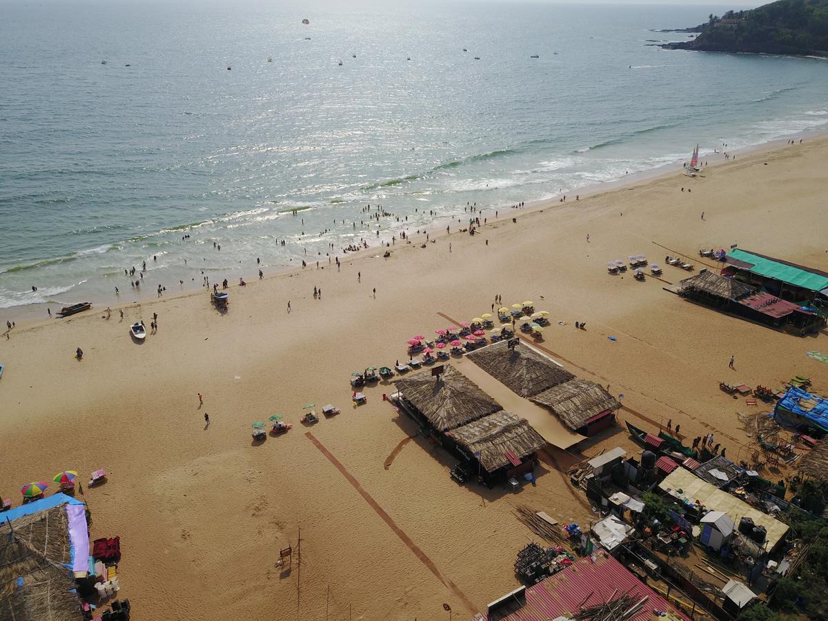 Fiesta Beach Resort Baga Exterior foto