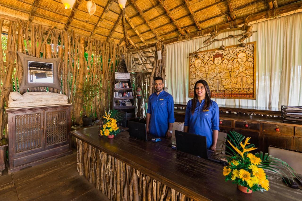 Fiesta Beach Resort Baga Exterior foto