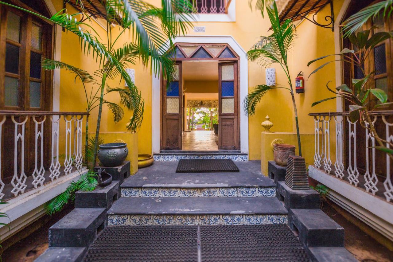 Fiesta Beach Resort Baga Exterior foto