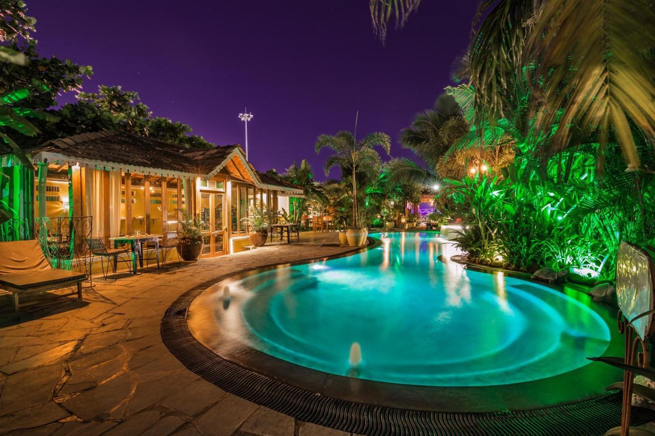 Fiesta Beach Resort Baga Exterior foto
