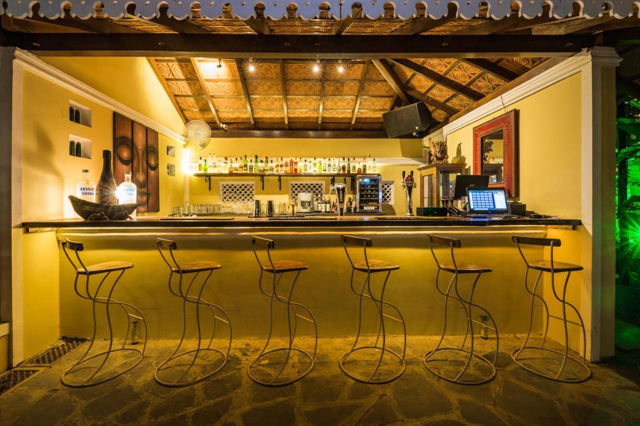 Fiesta Beach Resort Baga Exterior foto